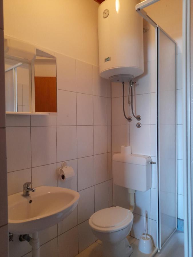Apartmani Tomic Seline Exterior foto